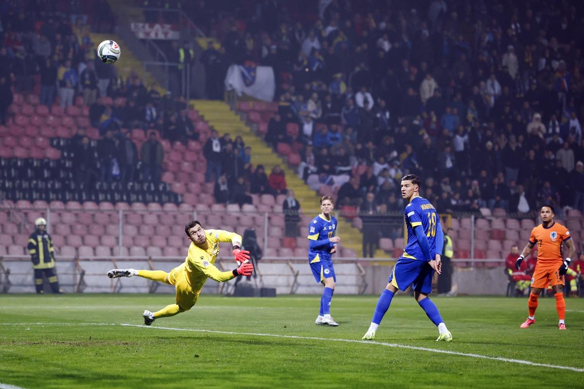 其选择背后 其选择背后