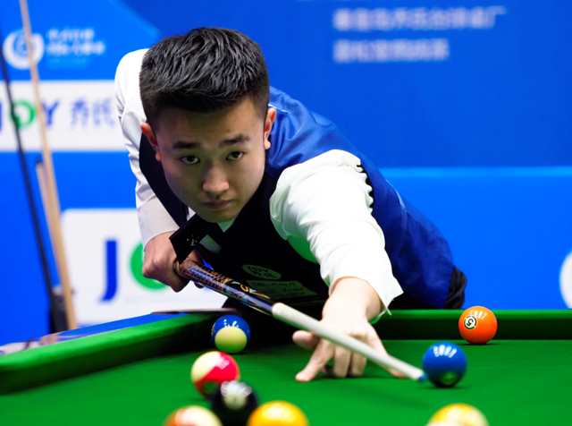 闪电般的速 闪电般的速