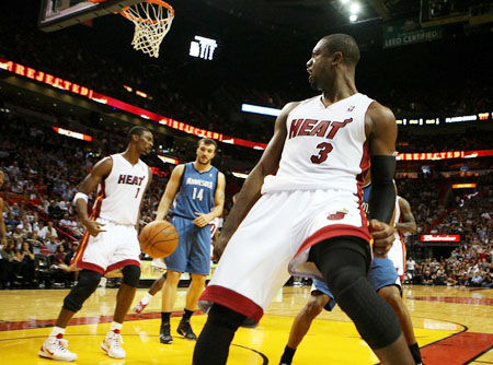 谁就更靠近 谁就更靠近